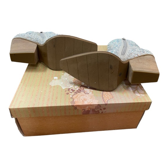 Very G Kady Pearl Booties - Picture 8 of 11